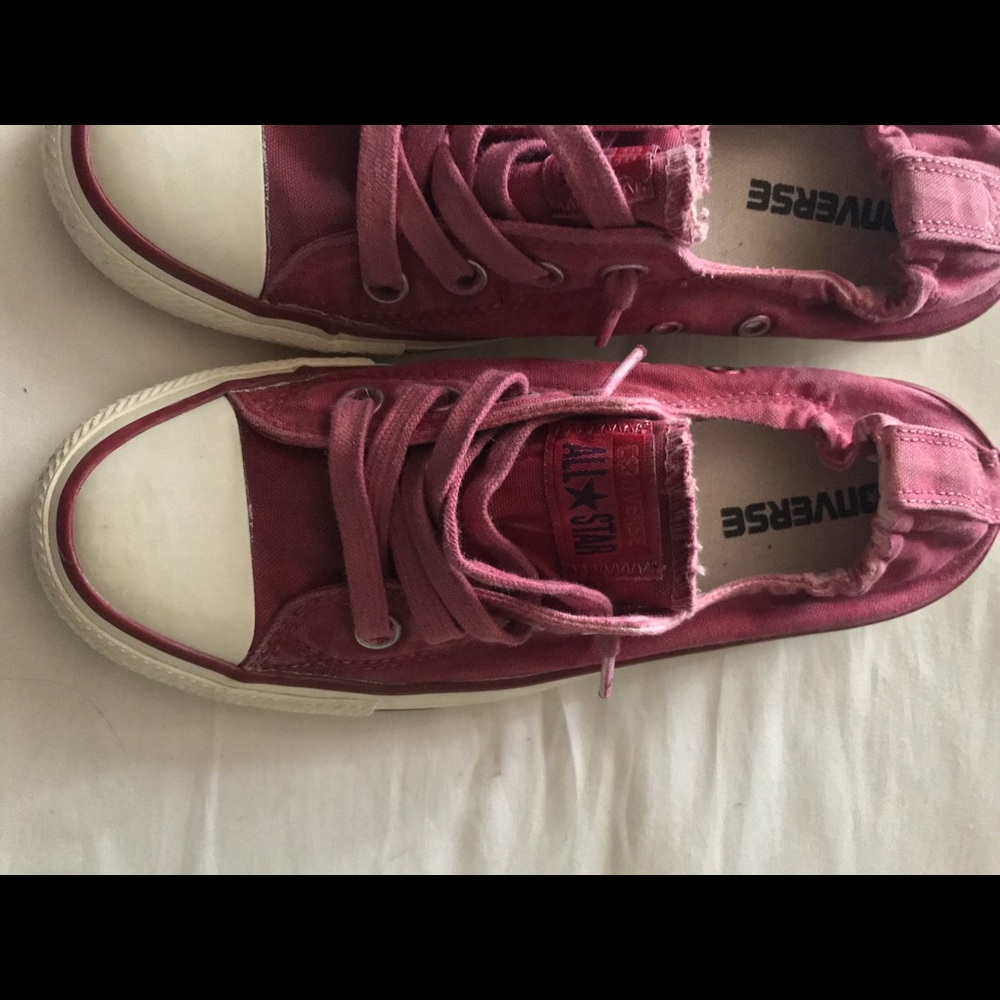 Converse - Picture 2 of 3
